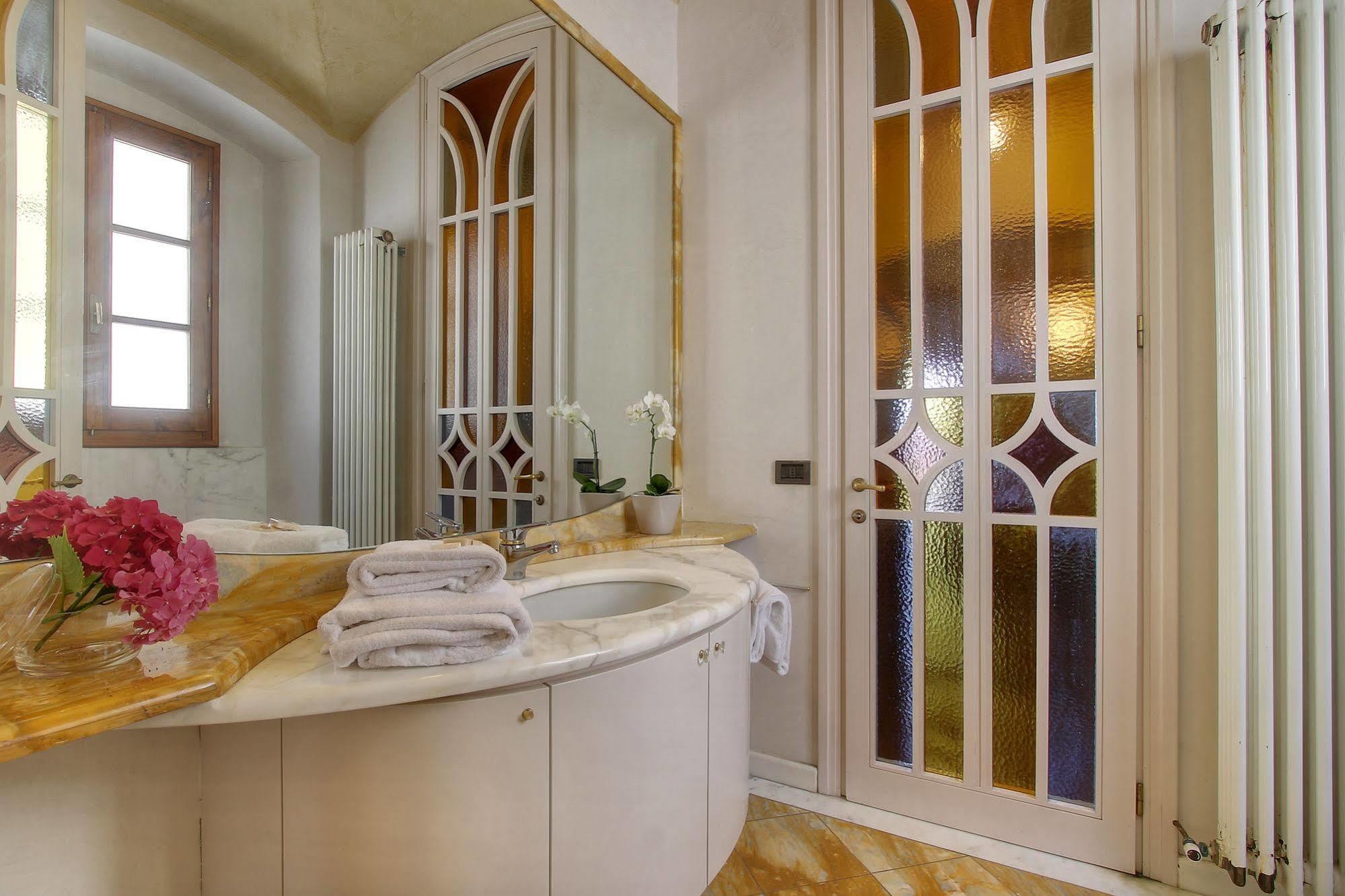 Villa La Borghetta Spa Resort Филине Валдарно Екстериор снимка
