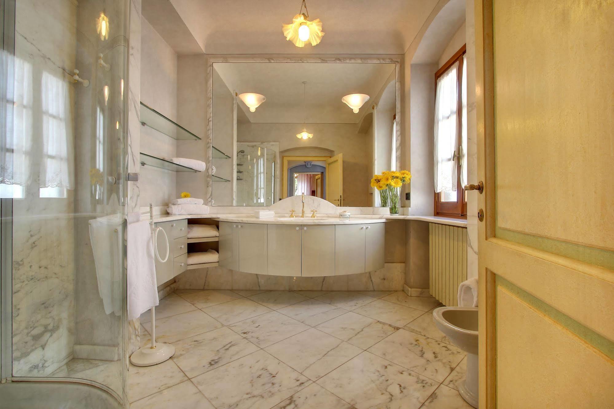 Villa La Borghetta Spa Resort Филине Валдарно Екстериор снимка