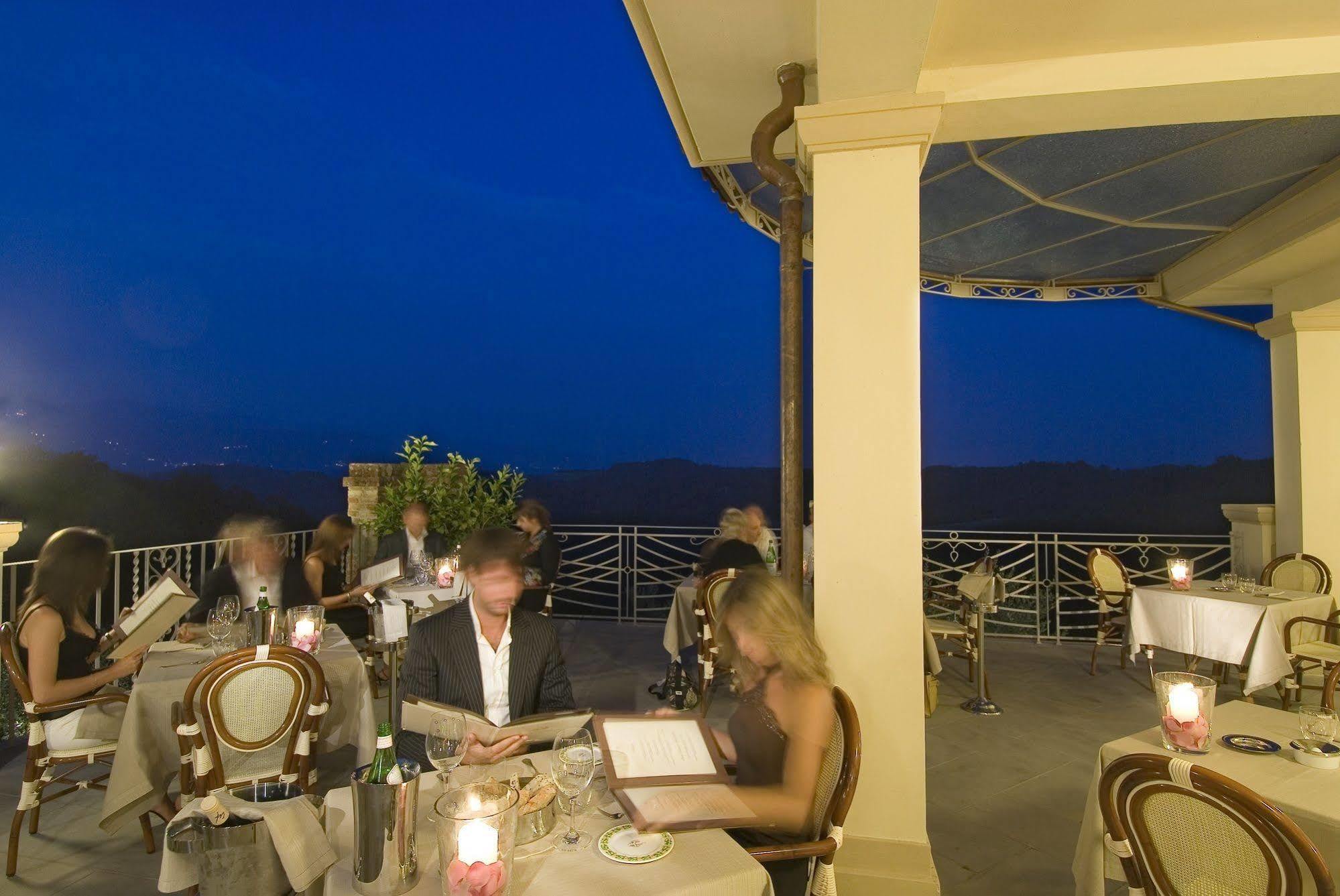 Villa La Borghetta Spa Resort Филине Валдарно Екстериор снимка